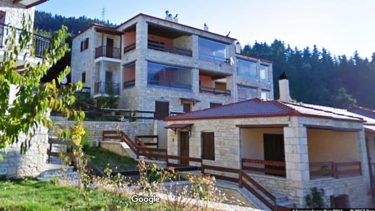 Вілла La Casa Di Pietra Karpenisi Екстер'єр фото
